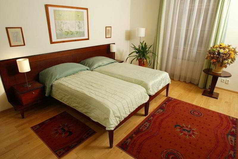 Hotel Cerna Liska Praha Exteriér fotografie