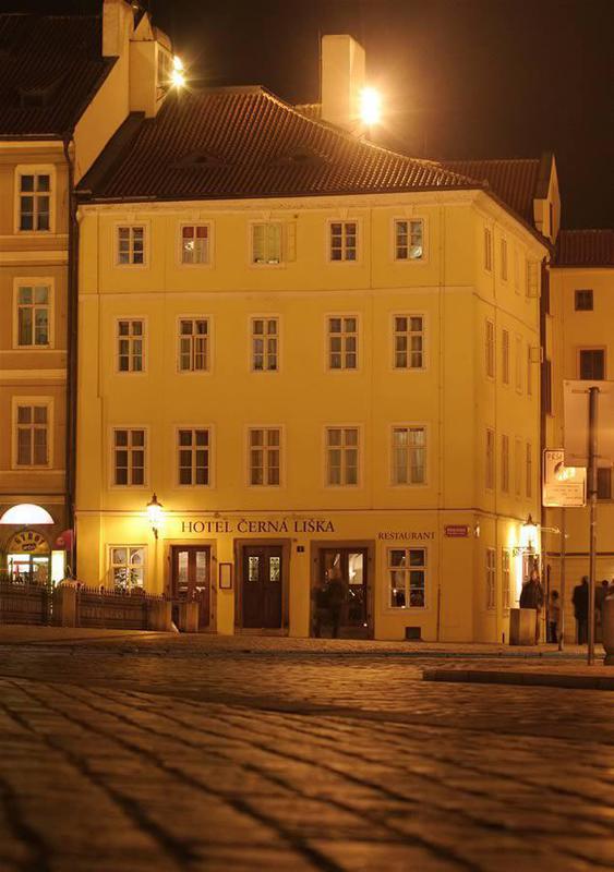 Hotel Cerna Liska Praha Exteriér fotografie